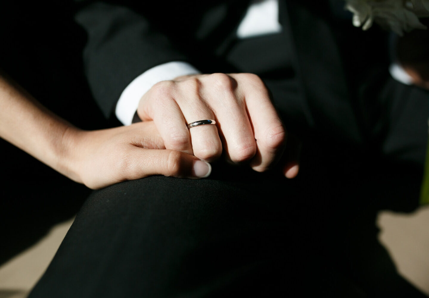 dobór męskiej obrączki